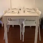 Appartement 104 *