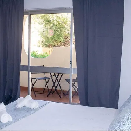 Appartement 104 *
