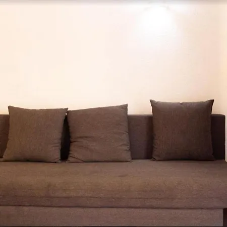 Appartement 104 *